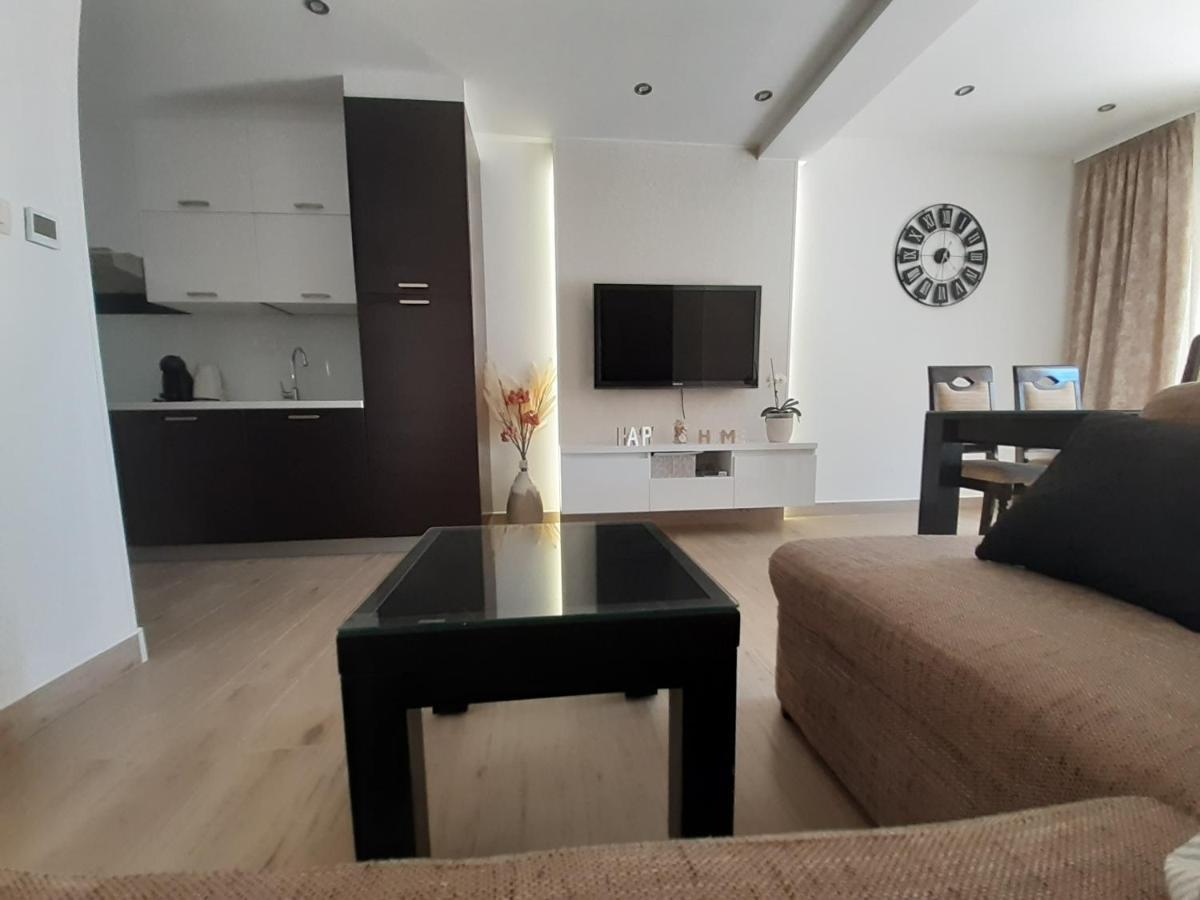 Apartment Lucky With Jacuzzi Trogir Luaran gambar