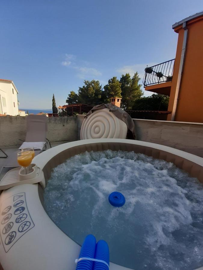 Apartment Lucky With Jacuzzi Trogir Luaran gambar