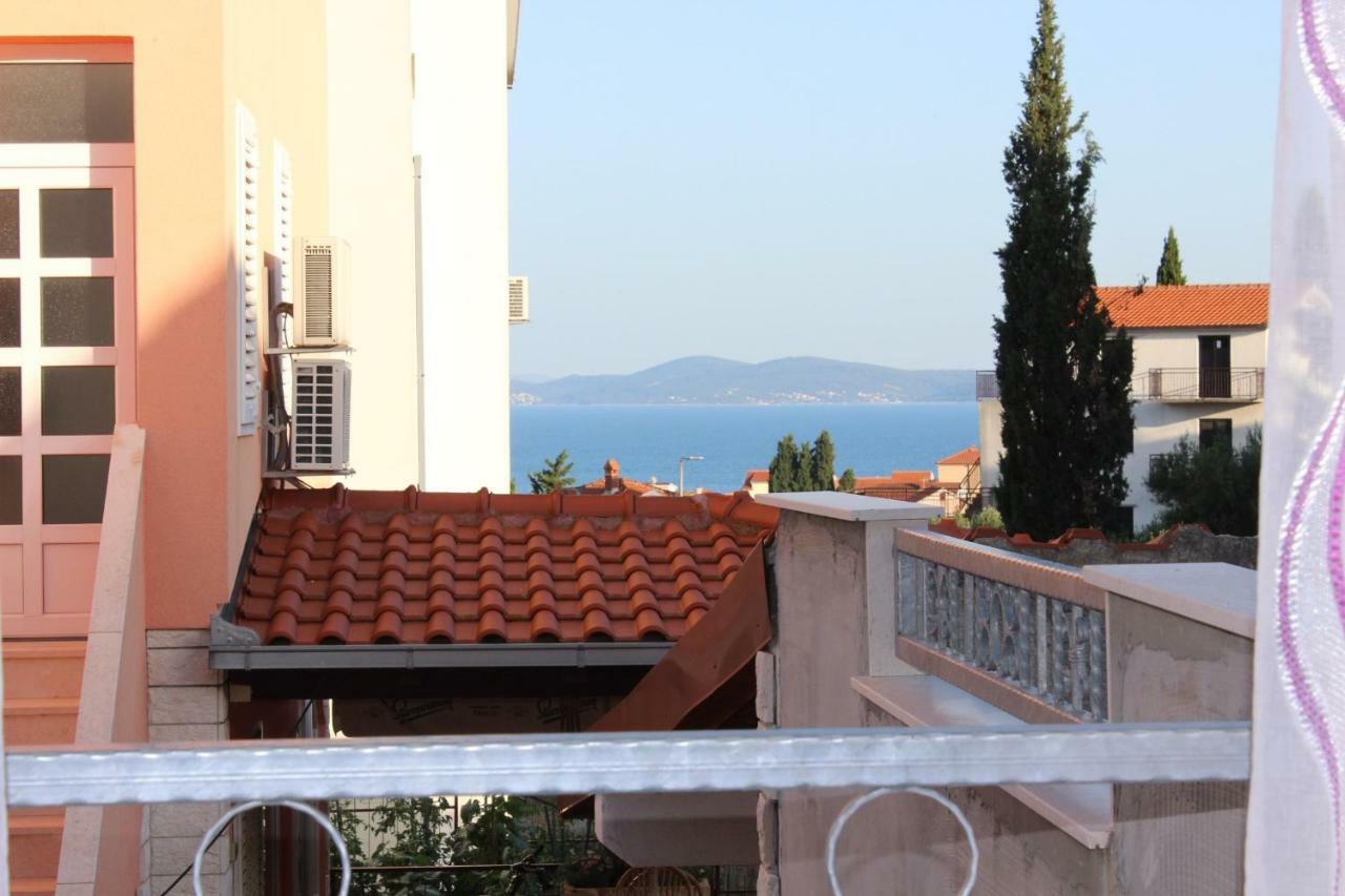 Apartment Lucky With Jacuzzi Trogir Luaran gambar