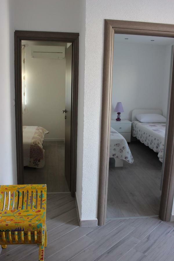 Apartment Lucky With Jacuzzi Trogir Luaran gambar