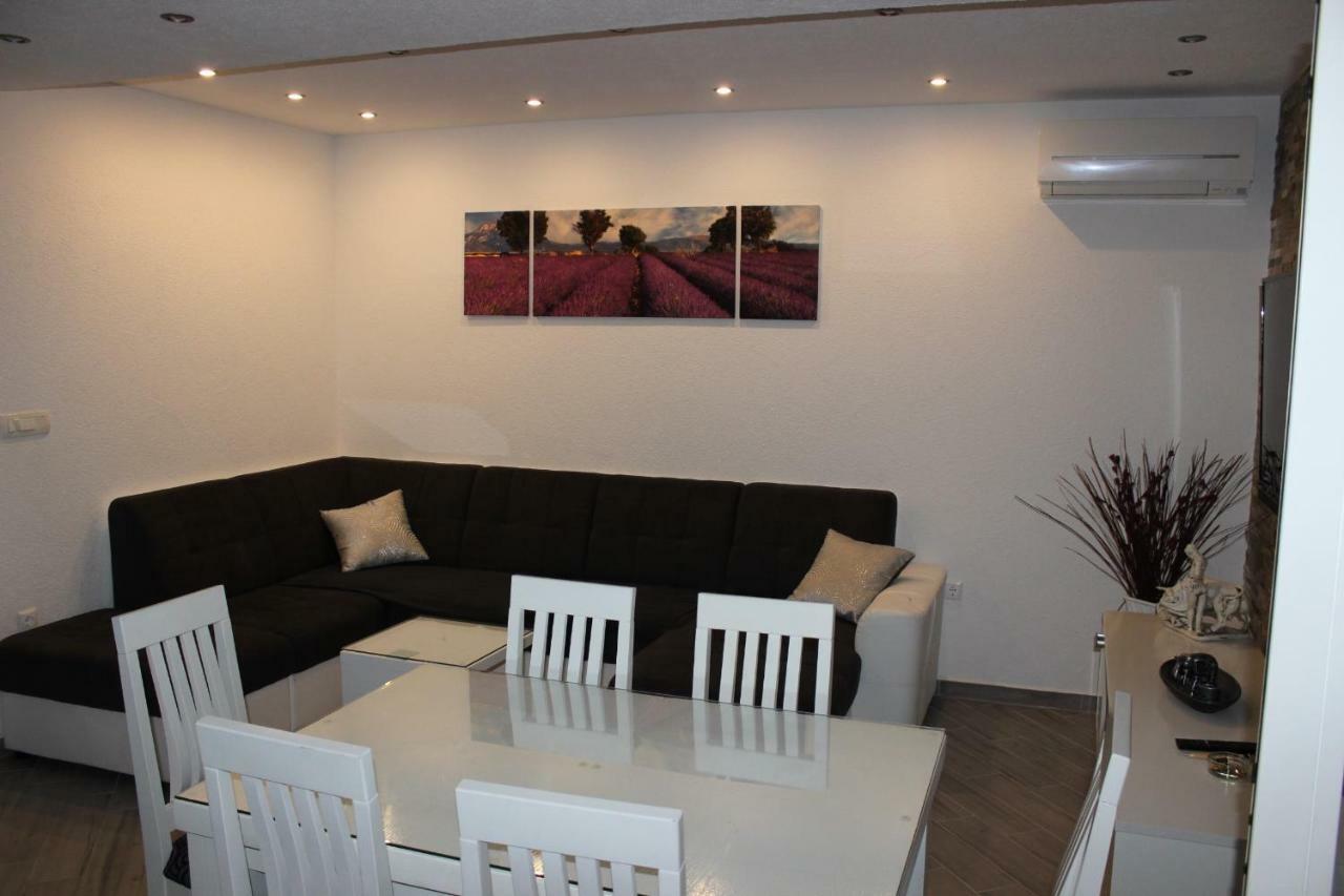 Apartment Lucky With Jacuzzi Trogir Luaran gambar