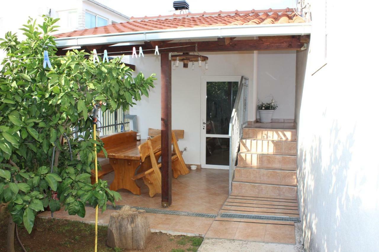 Apartment Lucky With Jacuzzi Trogir Luaran gambar
