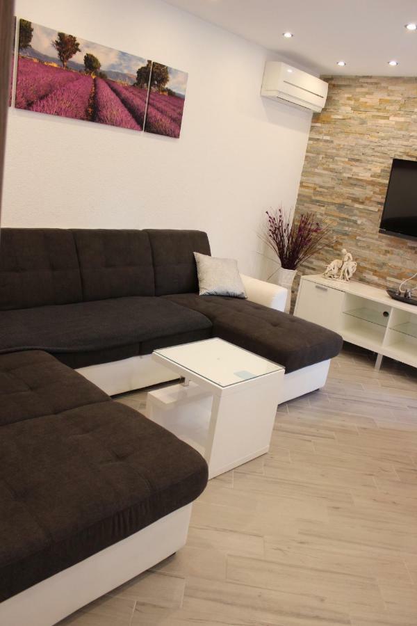 Apartment Lucky With Jacuzzi Trogir Luaran gambar